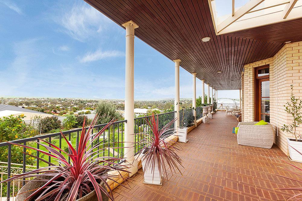 Fairway Manor Accommodation Northam Exterior photo
