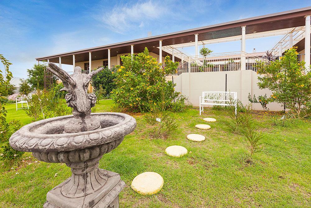 Fairway Manor Accommodation Northam Exterior photo